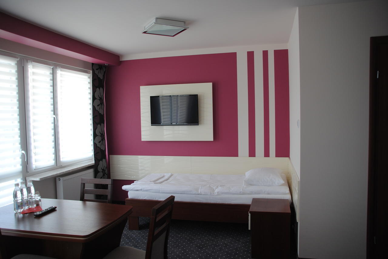 Hotel Imperium Pionki Номер фото