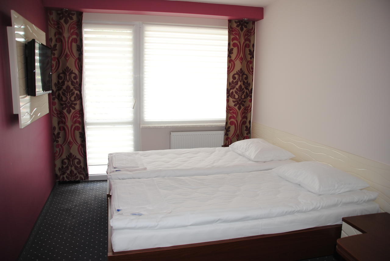 Hotel Imperium Pionki Номер фото