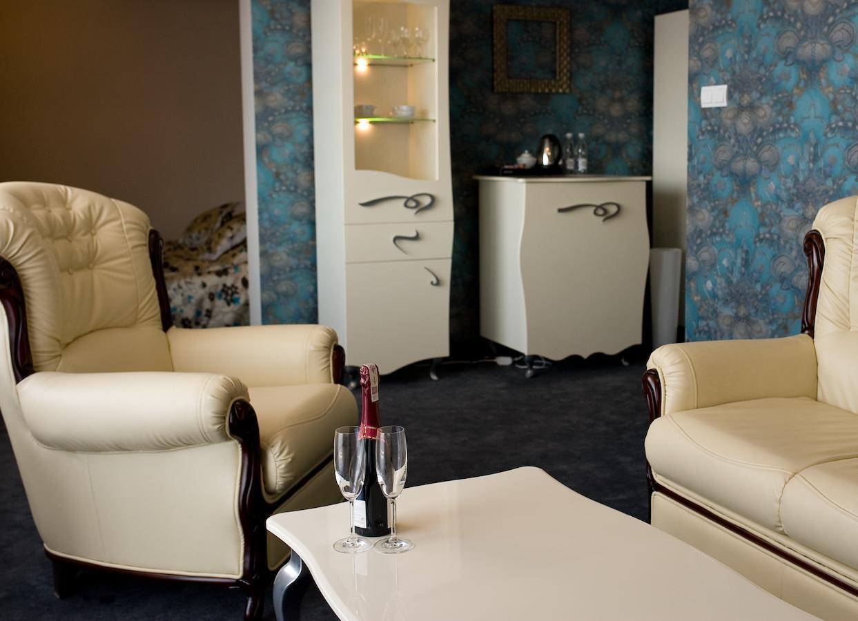 Hotel Imperium Pionki Номер фото