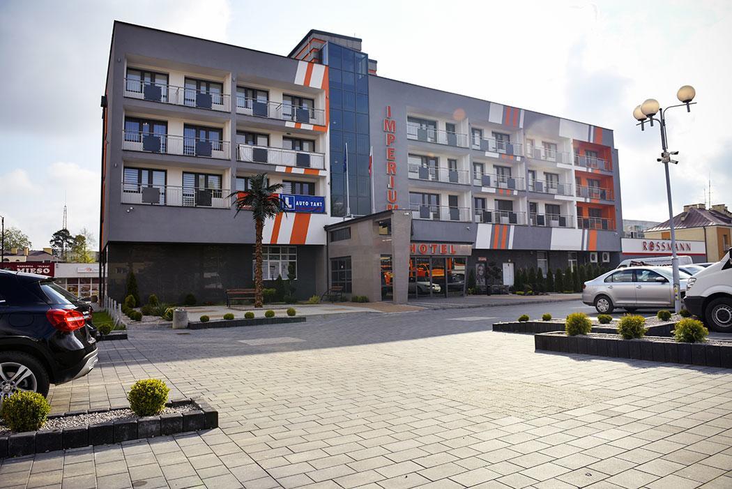 Hotel Imperium Pionki Екстер'єр фото