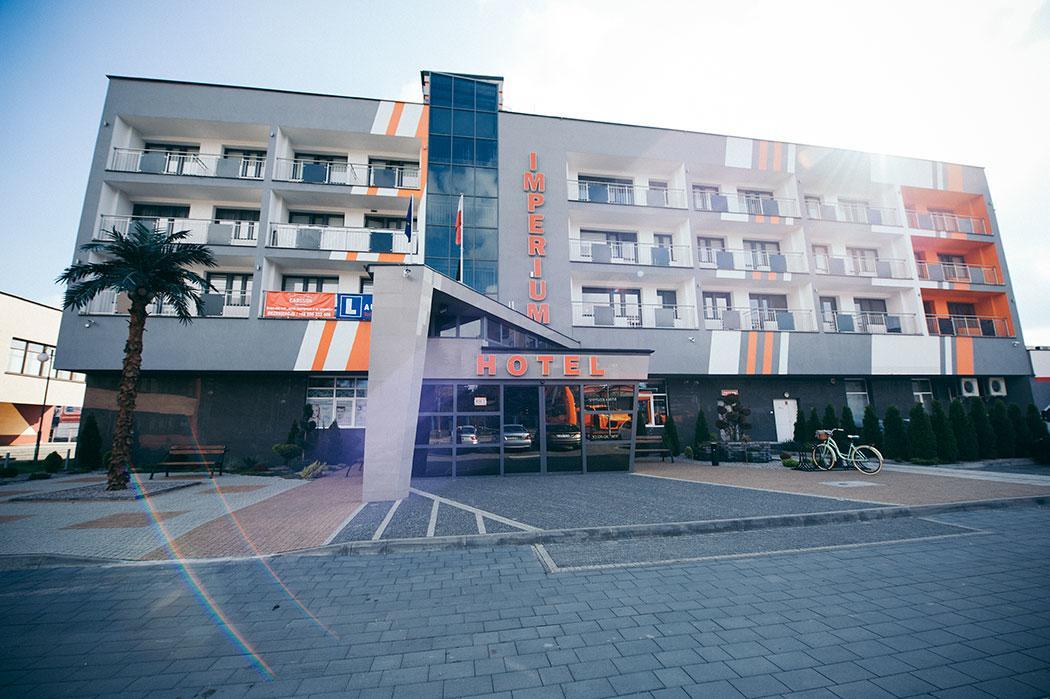 Hotel Imperium Pionki Екстер'єр фото